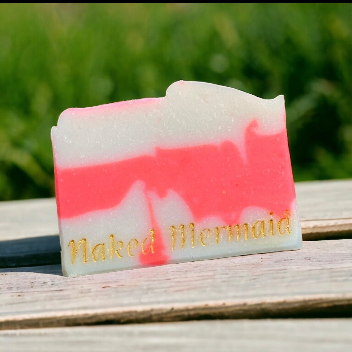 Flamingo Soap Bar - Luxurious Skin Cleansing with Delicate Fragrance